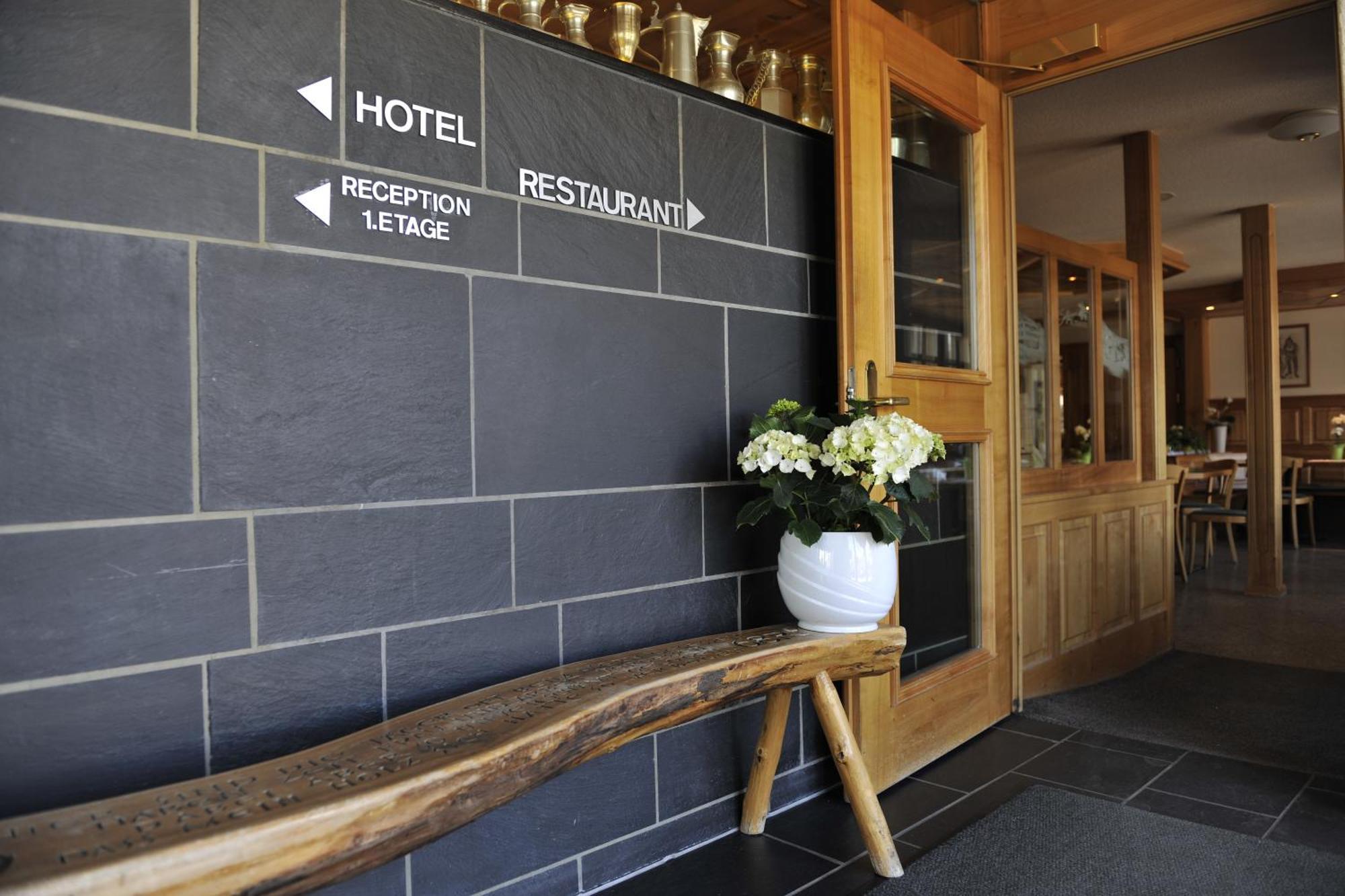 Stump's Alpenrose Hotel
